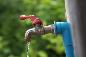 Débuter son installation de filtration d’eau à la maison : par où commencer?